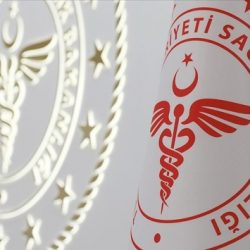 Sağlık kuruluşlarında yönetici profili: Market çalışanı, imam, AKP ’li eski yönetici