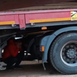 Ukrayna'da mahsur kalan Türk TIR şoförleri: Güvende değiliz