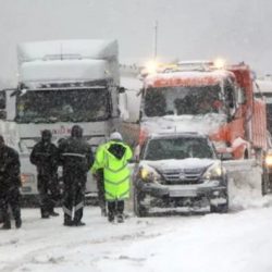 Aybar geldi, İstanbul'a TIR girişleri yasaklandı