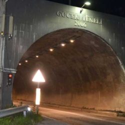 "Cenaze aracı para yok diye tünelden geçirilmedi"