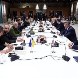 İstanbul'daki barış müzakerelerinde hava buz gibi! Tokalaşmadan başladılar, bir şey yiyip içmeleri yasaklandı